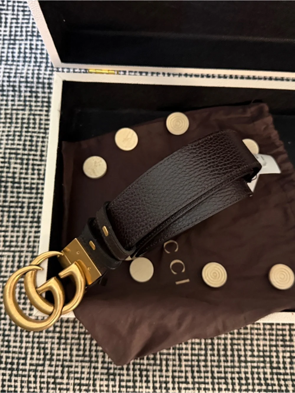 Gucci Men's reversible GG gold buckle brown and black size 100